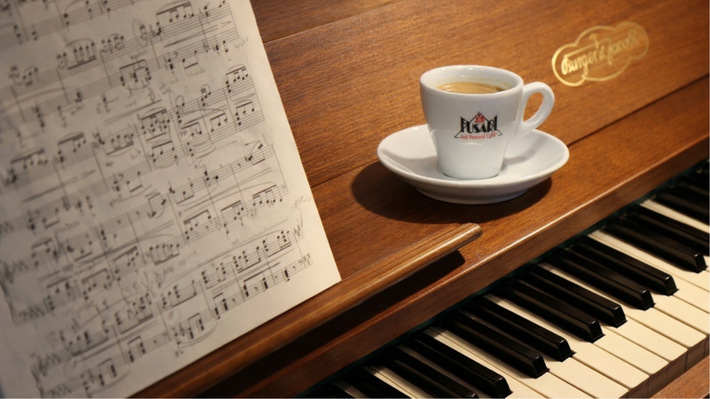 CANZONI & CAFFÈ: LA MUSICA LEGGERA